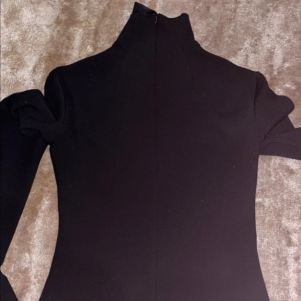 A.W.A.K.E. mode high-neck top with cutout - Picture 6 of 7